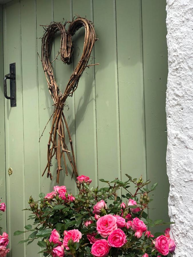 Keenaghan Cottage 贝尔里克 外观 照片